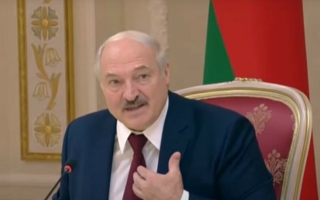 Александр Лукашенко шокировал заявлением о раскрытии группы лиц, перевозивших тонны оружия в Беларусь через Украину Фото № 0 Александр Лукашенко шокировал заявлением о раскрытии группы лиц, перевозивших тонны оружия в Беларусь через Украину Фото № 0