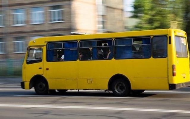 Скандал в Славянске: обидчики украиноязычной женщины в маршрутке могут получить до пяти лет тюрьмы и грандиозный штраф Фото № 0 Скандал в Славянске: обидчики украиноязычной женщины в маршрутке могут получить до пяти лет тюрьмы и грандиозный штраф Фото № 0