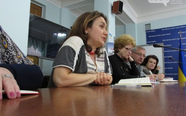 Директор одной из школ Кривого Рога заняла первое место на Международном конкурсе творческих работ Фото № 3 Директор одной из школ Кривого Рога заняла первое место на Международном конкурсе творческих работ Фото № 3