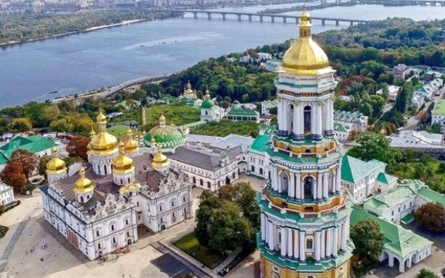 К Зеленскому обратились с петицией отобрать Киево-Печерскую лавру у УПЦ МП, он отреагировал на требование Фото № 0 К Зеленскому обратились с петицией отобрать Киево-Печерскую лавру у УПЦ МП, он отреагировал на требование Фото № 0