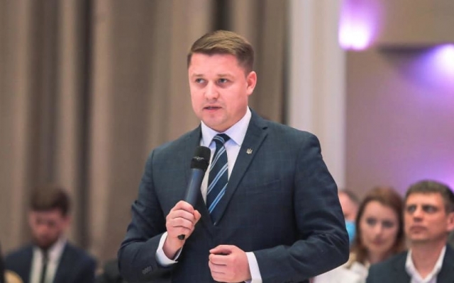 Мэр Ровно извинился за свои оскорбления в адрес ромов Фото № 0 Мэр Ровно извинился за свои оскорбления в адрес ромов Фото № 0