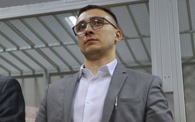 Приговор Сергею Стерненко вынес донецкий судья, который прославился бюстами Сталина и Ленина около своего особняка (ВИДЕО) Фото № 0 Приговор Сергею Стерненко вынес донецкий судья, который прославился бюстами Сталина и Ленина около своего особняка (ВИДЕО) Фото № 0