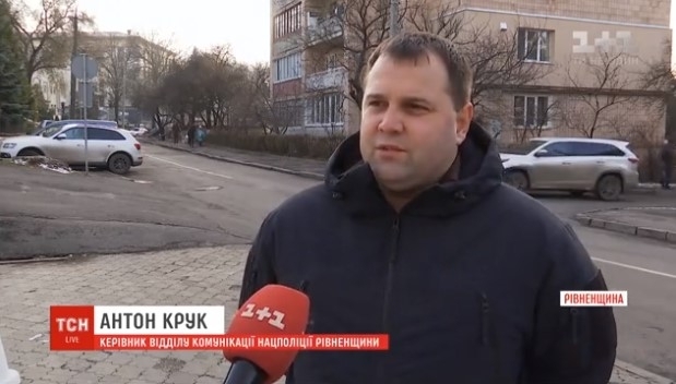 В Ровно при загадочных обстоятельствах выпала из окна многодетная мать (ВИДЕО) Фото № 0 В Ровно при загадочных обстоятельствах выпала из окна многодетная мать (ВИДЕО) Фото № 0