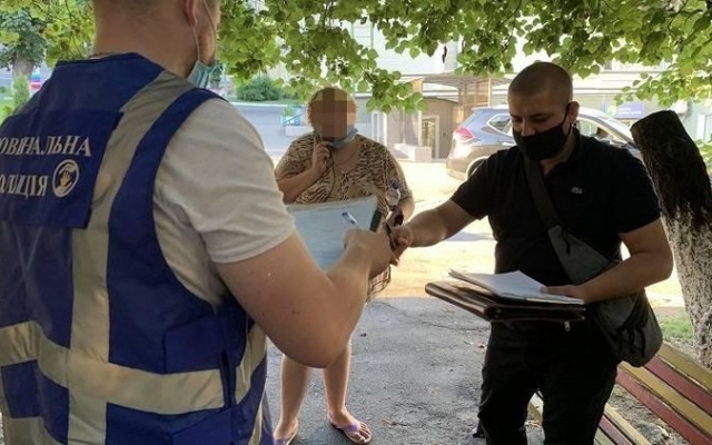 В Киеве алкоголем отравилась девочка двух лет Фото № 0 В Киеве алкоголем отравилась девочка двух лет Фото № 0