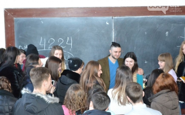Тарас Тополя посетил музей батальона Тарас Тополя посетил музей батальона