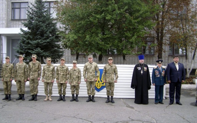 В Кривом Роге прошел митинг, посвященный демобилизации военнослужащих Фото № 4 В Кривом Роге прошел митинг, посвященный демобилизации военнослужащих Фото № 4