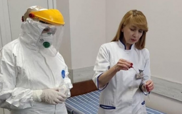 В Житомире скандал, весь коллектив инфекционного отделения больницы пишет заявление на увольнение из-за обвинений мэра (ФОТО) Фото № 0 В Житомире скандал, весь коллектив инфекционного отделения больницы пишет заявление на увольнение из-за обвинений мэра (ФОТО) Фото № 0