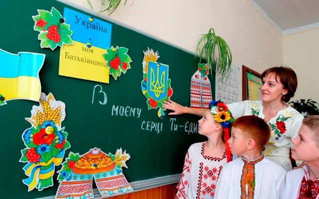 Скандал за скандалом: украинские школы и детские сады массово сопротивляются украинскому языку Фото № 0 Скандал за скандалом: украинские школы и детские сады массово сопротивляются украинскому языку Фото № 0