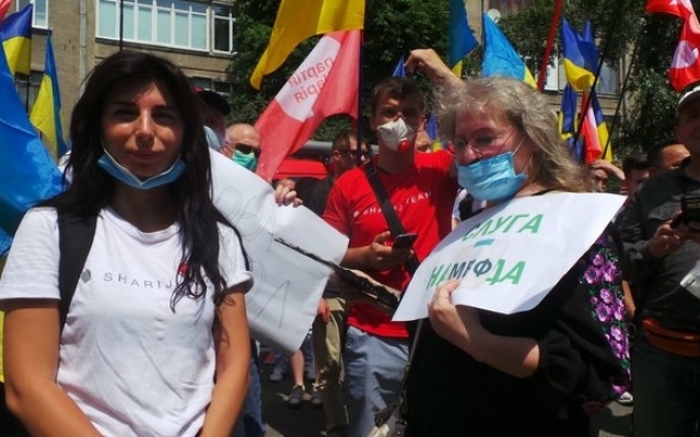 Яйца, задержания и Яйца, задержания и