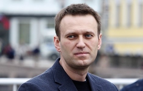 Навальный остаётся в Германии: Навальный остаётся в Германии: