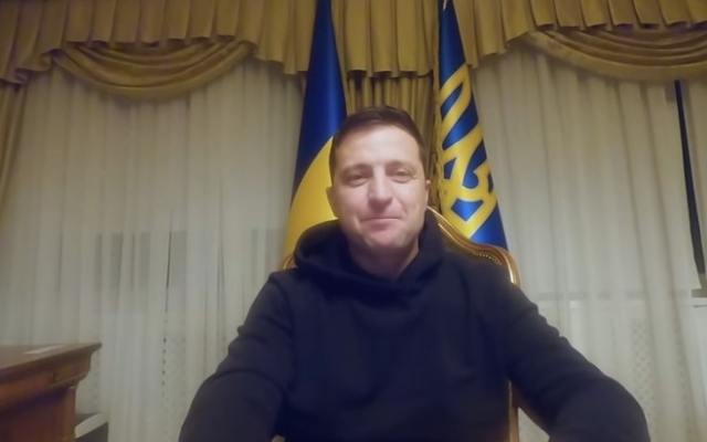Перепалка между Зеленским и Порошенко набрала новые обороты (ВИДЕО) Фото № 0 Перепалка между Зеленским и Порошенко набрала новые обороты (ВИДЕО) Фото № 0