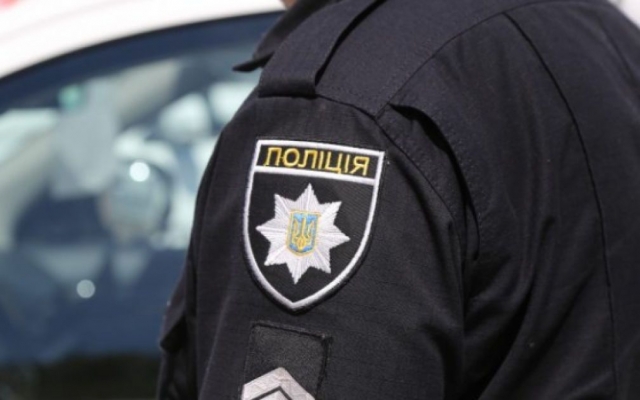 В Днепре полиция взяла штурмом не тот дом, вытащив хозяина из душа Фото № 0 В Днепре полиция взяла штурмом не тот дом, вытащив хозяина из душа Фото № 0