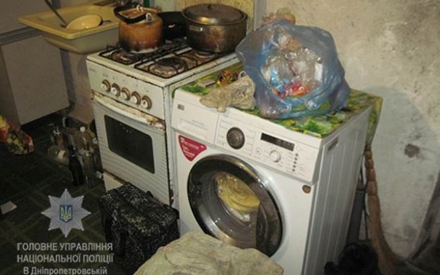 В Криворожском районе муж убил жену за беспорядок в доме Фото № 2 В Криворожском районе муж убил жену за беспорядок в доме Фото № 2