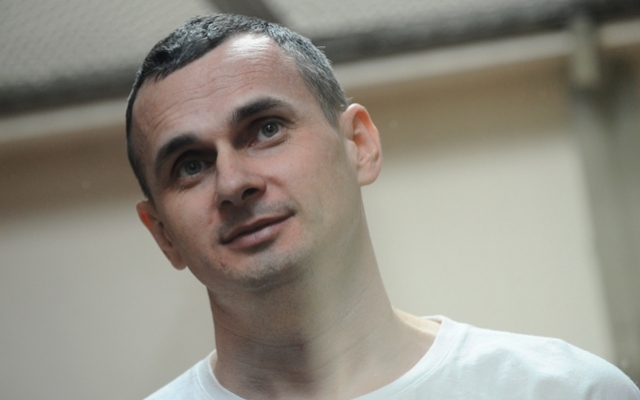 Олег Сенцов заявил, что подаст в суд на Зеленского, если тот не будет выполнять обязанности президента Фото № 0 Олег Сенцов заявил, что подаст в суд на Зеленского, если тот не будет выполнять обязанности президента Фото № 0