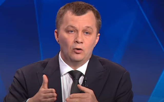 «Бабушка коррупции», - советник главы Офиса Президента в прямом эфире оскорбил Тимошенко Фото № 0 «Бабушка коррупции», - советник главы Офиса Президента в прямом эфире оскорбил Тимошенко Фото № 0