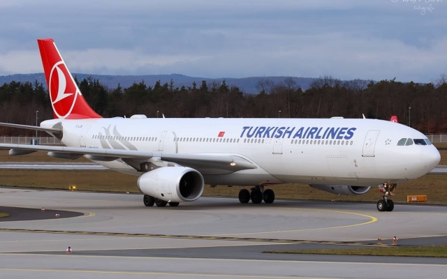 Самолет Turkish Airlines экстренно приземлился из-за подозрения на коронавирус: на борту 132 человека Фото № 0 Самолет Turkish Airlines экстренно приземлился из-за подозрения на коронавирус: на борту 132 человека Фото № 0