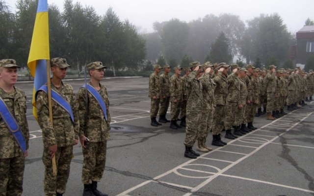 В Кривом Роге прошел митинг, посвященный демобилизации военнослужащих Фото № 1 В Кривом Роге прошел митинг, посвященный демобилизации военнослужащих Фото № 1