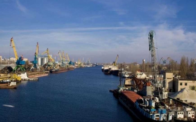 Суд отложил концессию Херсонского морского порта грузино-швейцарской фирмой из-за подозрения в сговоре Фото № 0 Суд отложил концессию Херсонского морского порта грузино-швейцарской фирмой из-за подозрения в сговоре Фото № 0