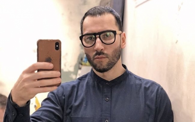 Эпатажный блогер из Украины, который наряжался в женскую одежду, попал в смертельное ДТП (ФОТО, ВИДЕО) Фото № 2 Эпатажный блогер из Украины, который наряжался в женскую одежду, попал в смертельное ДТП (ФОТО, ВИДЕО) Фото № 2