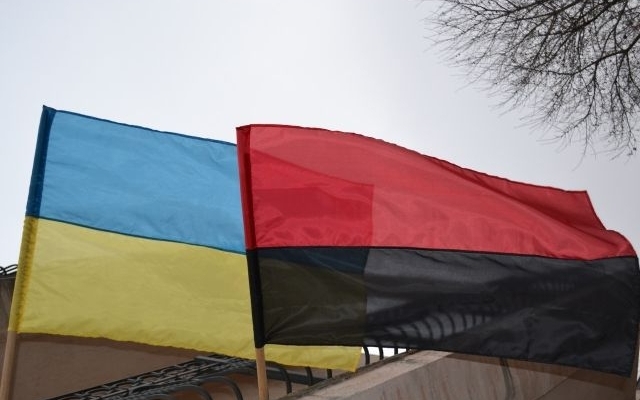 «Дурньою маються»: у Раді заговорили про новий прапор Фото № 0 «Дурньою маються»: у Раді заговорили про новий прапор Фото № 0