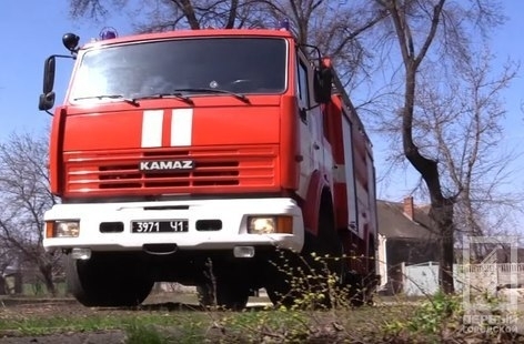 В Кривом Роге огонь уничтожил два авто Фото № 0 В Кривом Роге огонь уничтожил два авто Фото № 0