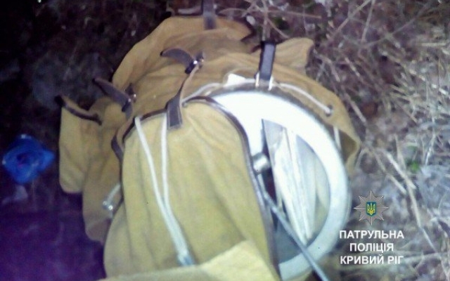 В Металлургическом районе мужчина обворовал квартиру через балкон Фото № 2 В Металлургическом районе мужчина обворовал квартиру через балкон Фото № 2
