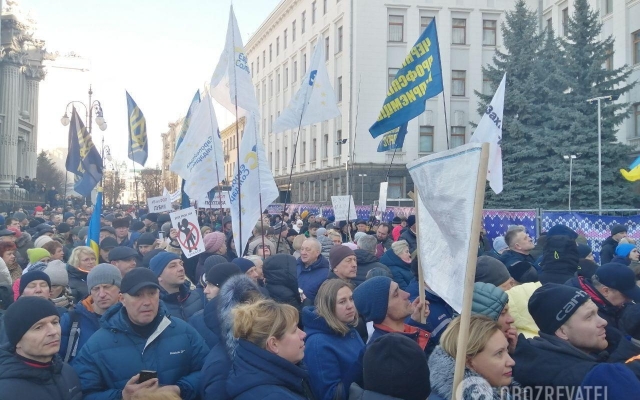 Восстание предпринимателей! Мелкий бизнес вышел на массовый протест против уничтожения упрощенки (ФОТО, ВИДЕО) Фото № 3 Восстание предпринимателей! Мелкий бизнес вышел на массовый протест против уничтожения упрощенки (ФОТО, ВИДЕО) Фото № 3