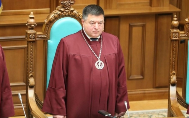 Улетел загорать: стало известно, где находится «отстраненный» глава КСУ Александр Тупицкий Фото № 0 Улетел загорать: стало известно, где находится «отстраненный» глава КСУ Александр Тупицкий Фото № 0