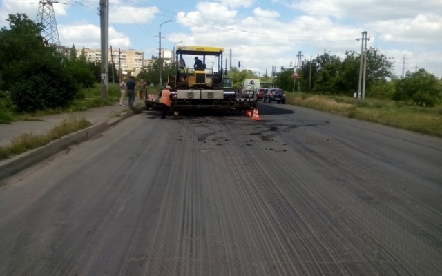 Заммэра по ЖКХ в Кривом Роге лично проинспектировал ремонт дорог Фото № 0 Заммэра по ЖКХ в Кривом Роге лично проинспектировал ремонт дорог Фото № 0
