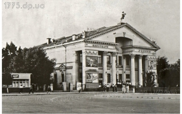 Фотофакт: в каком состоянии находится кинотеатр Фотофакт: в каком состоянии находится кинотеатр