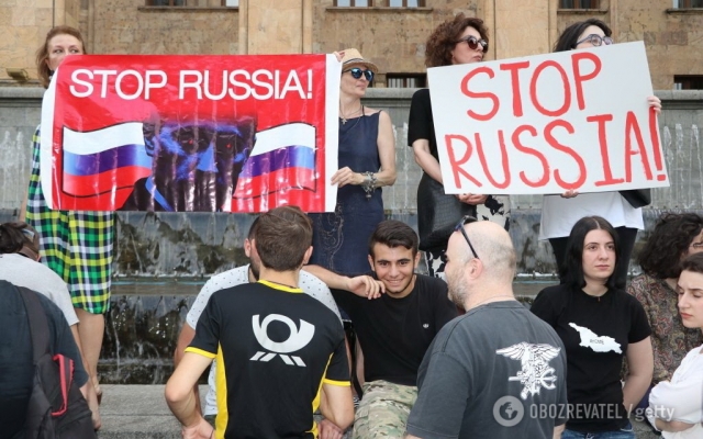 В Грузии вспыхнули антироссийские протесты Фото № 3 В Грузии вспыхнули антироссийские протесты Фото № 3