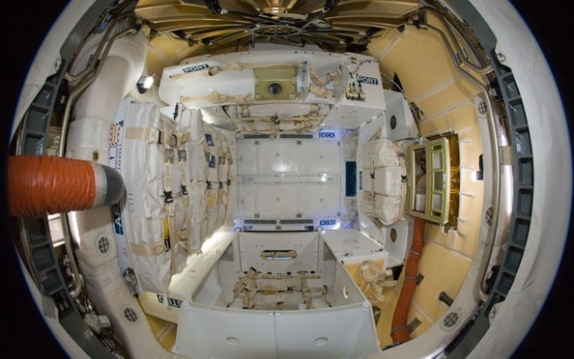 На Землю вернулся космический грузовик Cargo Dragon от SpaceX Фото № 4 На Землю вернулся космический грузовик Cargo Dragon от SpaceX Фото № 4
