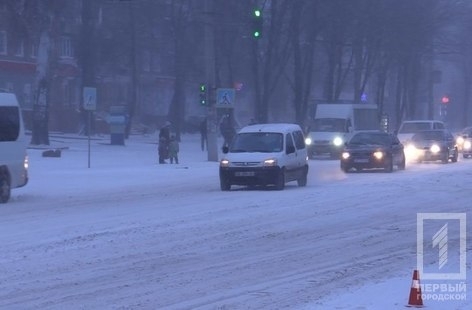 Список потенциально опасных участков дорог в Кривом Роге составила полиция Фото № 0 Список потенциально опасных участков дорог в Кривом Роге составила полиция Фото № 0