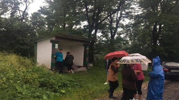 Приехали в гости на Прикарпатье: молния убила сразу трех мужчин Фото № 0 Приехали в гости на Прикарпатье: молния убила сразу трех мужчин Фото № 0