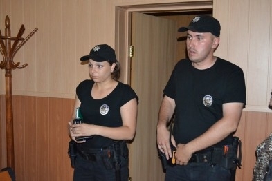 В Кривом Роге на заседание суда вызывали полицию Фото № 0 В Кривом Роге на заседание суда вызывали полицию Фото № 0