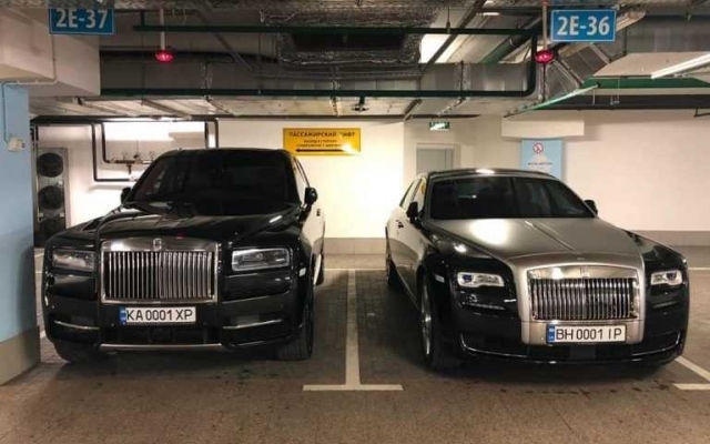 Украинские элитные автомобили заметили на мойке в РФ, которая принадлежит Тимати Фото № 0 Украинские элитные автомобили заметили на мойке в РФ, которая принадлежит Тимати Фото № 0