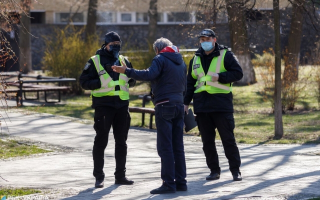 Под Киевом двое полицейских били и насиловали девушку 26-ти лет Фото № 0 Под Киевом двое полицейских били и насиловали девушку 26-ти лет Фото № 0