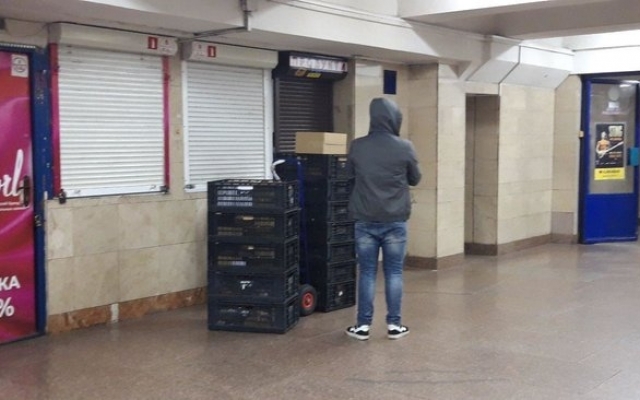 В Киеве и Харькове запустили метро: как первые пассажиры ехали в поезде (ФОТО, ВИДЕО) Фото № 1 В Киеве и Харькове запустили метро: как первые пассажиры ехали в поезде (ФОТО, ВИДЕО) Фото № 1