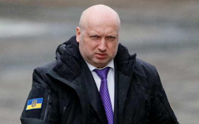 Турчинов отреагировал на заявления Фокина о полной амнистии на Донбассе и сказал, что если против него не откроют Турчинов отреагировал на заявления Фокина о полной амнистии на Донбассе и сказал, что если против него не откроют