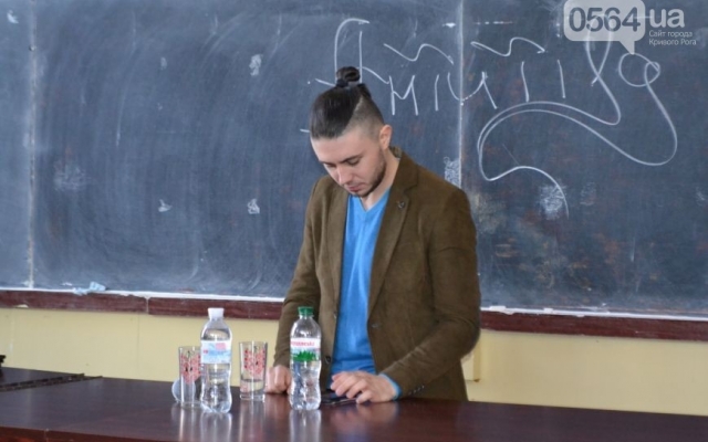 Тарас Тополя посетил музей батальона Тарас Тополя посетил музей батальона