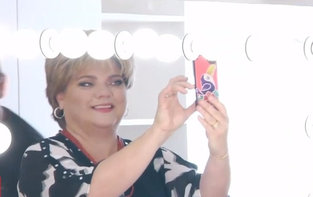 В Украину прилетела популярная певица начала 90-х (ВИДЕО) Фото № 0 В Украину прилетела популярная певица начала 90-х (ВИДЕО) Фото № 0