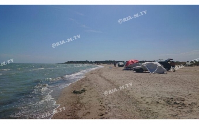 На Азовском море отдыхающие показали новую проблему (ФОТО, ВИДЕО) Фото № 1 На Азовском море отдыхающие показали новую проблему (ФОТО, ВИДЕО) Фото № 1