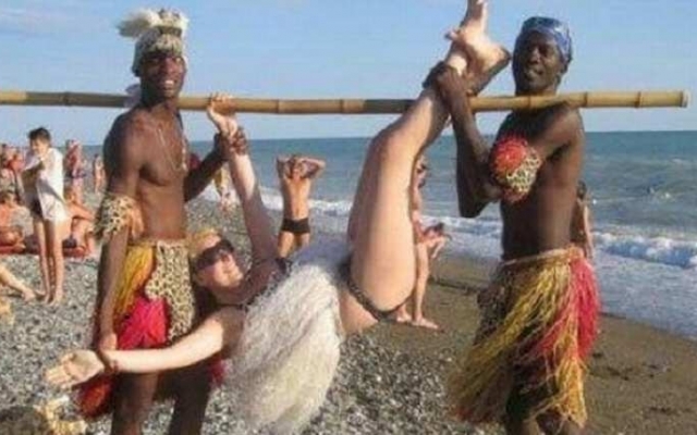 Пляжные приколы в уморительной фотоподборке Фото № 5 Пляжные приколы в уморительной фотоподборке Фото № 5