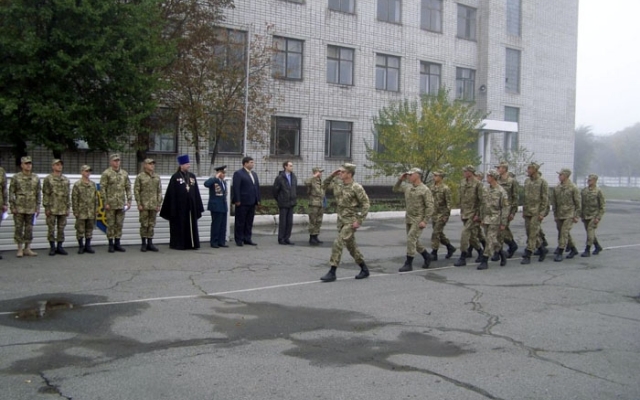 В Кривом Роге прошел митинг, посвященный демобилизации военнослужащих Фото № 5 В Кривом Роге прошел митинг, посвященный демобилизации военнослужащих Фото № 5