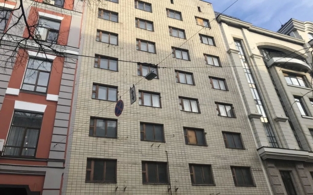 Около Верховной Рады украли здание, еще одно около Минюста (ФОТО) Фото № 1 Около Верховной Рады украли здание, еще одно около Минюста (ФОТО) Фото № 1