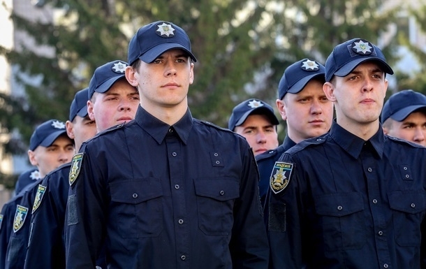 Новый проект Нацполиции: в Украине стартовала замена участковых Фото № 0 Новый проект Нацполиции: в Украине стартовала замена участковых Фото № 0