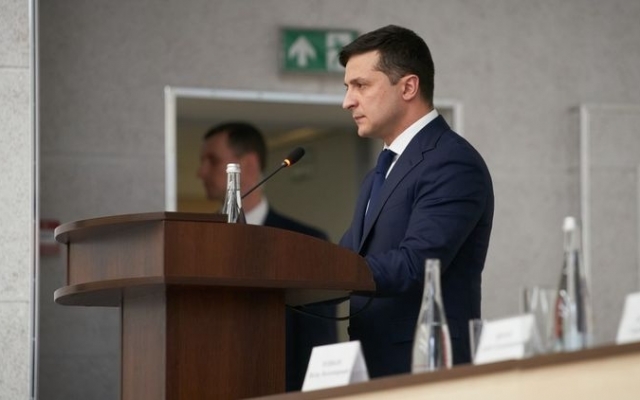 Зеленский провел совещание в ОП по поводу отставки Гончарука, а после поехал к Коломойскому Фото № 0 Зеленский провел совещание в ОП по поводу отставки Гончарука, а после поехал к Коломойскому Фото № 0