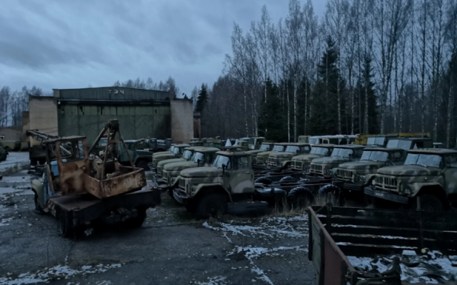Нашли заброшенную военную базу СССР: на ней осталось много техники (ФОТО) Фото № 7 Нашли заброшенную военную базу СССР: на ней осталось много техники (ФОТО) Фото № 7