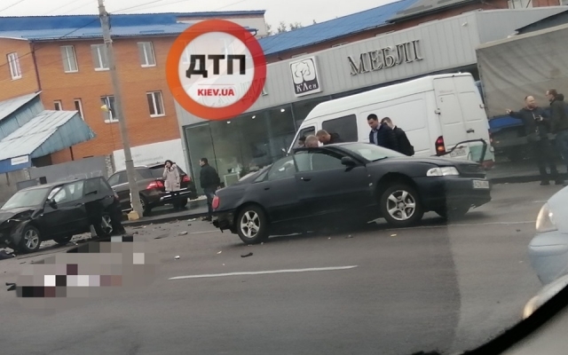 В столице произошло масштабное ДТП: масса пострадавших (ФОТО, ВИДЕО 18+) Фото № 3 В столице произошло масштабное ДТП: масса пострадавших (ФОТО, ВИДЕО 18+) Фото № 3