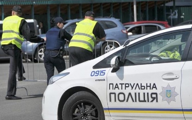 Под Львовом полицейский сбил пешехода и скрылся Фото № 0 Под Львовом полицейский сбил пешехода и скрылся Фото № 0